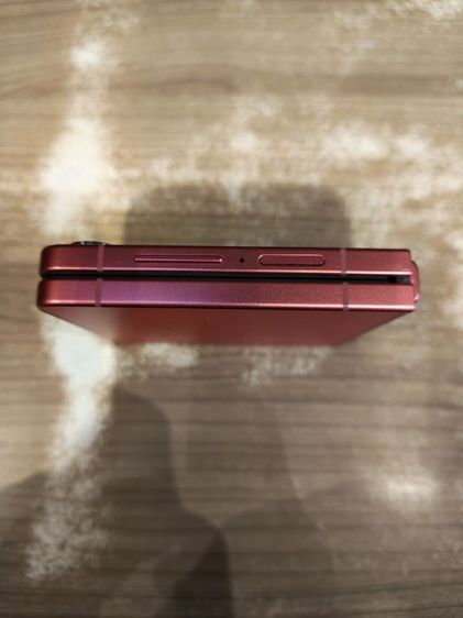 ขาย Samsung galaxy flip7 สีแดงRam12/Rom256 สภาพนางฟ้า อุปกรณ์ครบกล่อง สายยังไม่ได้ใช้ ไร้รอย มีประกันCareplus 1 ตุลาคม 2027 รูปที่ 7