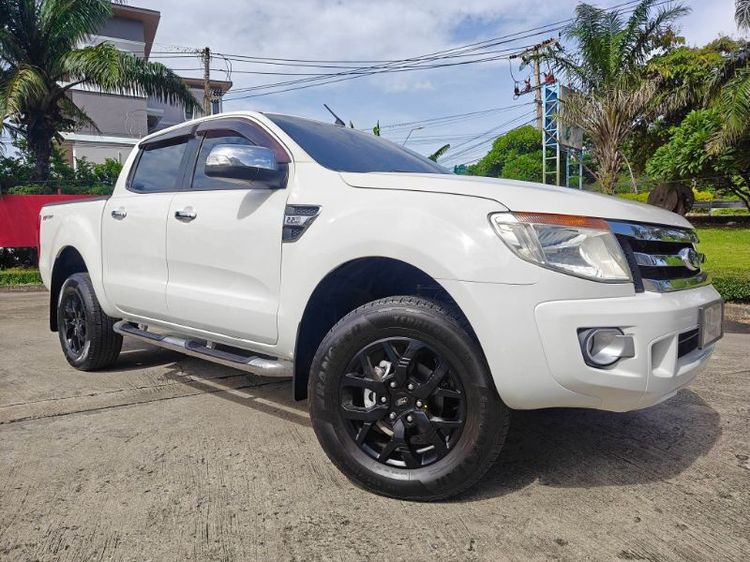 รถ Ford Ranger 2.2 Hi-Rider XLT สี ขาว