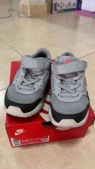 รองเท้าNIKE 12C