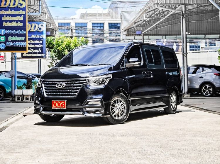 รถ Hyundai H-1  2.5 Elite สี ดำ