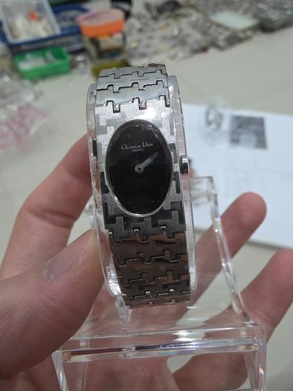 A.นาฬิกา ยี่ห้อ CHRISTIAN DIOR  PARIS WATCH สวยเก่าเก็บ สภาพดี ไม่มีฝาหลัง  หายาก รุ่นเก่า ขายตามสภาพ พร้อมส่ง 