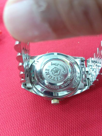 Titoni Cosmo King 25 Jewels Rotomatic ซึ่งเป็นนาฬิกาวินเทจสไตล์คลาสสิก สัญชาติสวิส (Swiss Made)เหมือนRolex Datejust รูปที่ 6