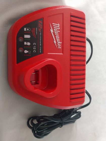อุปกรณ์เครื่องมือช่าง ขายแท่นชาร์จแบตตารี่Milwaukee M12 รุ่น C12C 12โวลต์ แท้100%