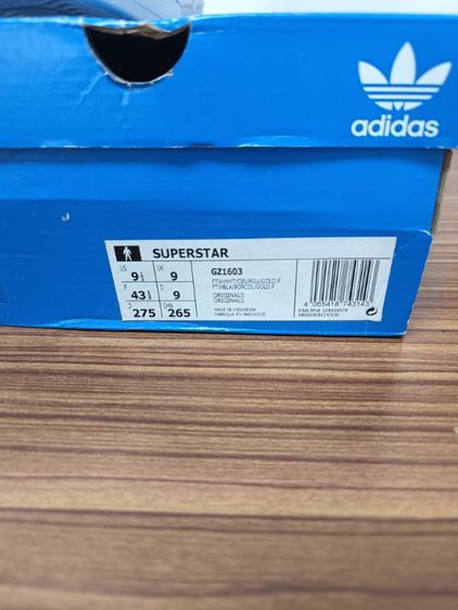 Adidas Superstar รหัสรุ่น GZ1603 โดยมีเฉดสีหลักคือ สีขาวแถบสีแดงเข้ม ซื้อมา4000ขาย1599บาท รูปที่ 3