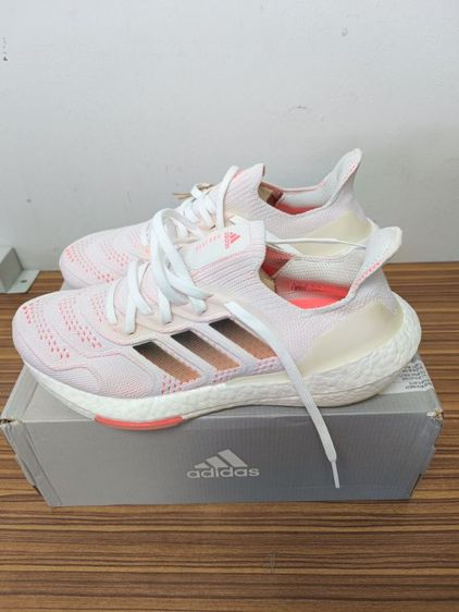 Adidas UltraBoost 22 HEAT.RDY W รหัสรุ่น GX8057 ซึ่งเป็นรองเท้าวิ่งสำหรับผู้หญิง ป้าย7000บาท ขายแค่1890บาท