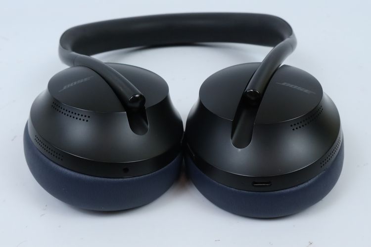 Bose 700 รูปที่ 4