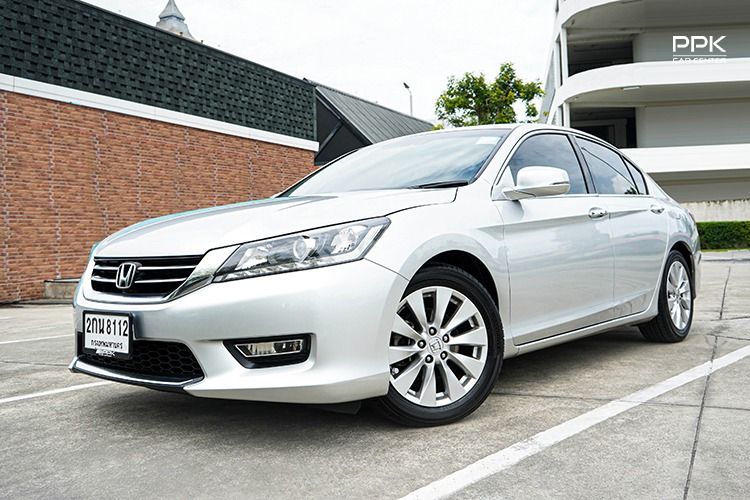 รถ Honda Accord 2.0 EL สี เทา