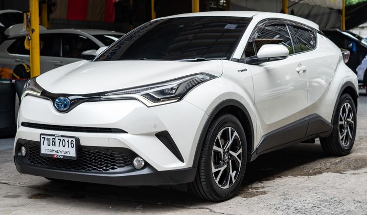 Toyota C-HR 2019 1.8 HV Hi Utility-car ไฮบริด ไม่ติดแก๊ส เกียร์อัตโนมัติ ขาว รูปที่ 2