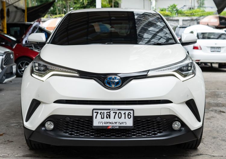 Toyota C-HR 2019 1.8 HV Hi Utility-car ไฮบริด ไม่ติดแก๊ส เกียร์อัตโนมัติ ขาว