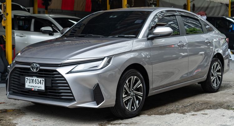 Toyota Yaris ATIV 2026 1.2 Sport Sedan เบนซิน ไม่ติดแก๊ส เกียร์อัตโนมัติ เทา รูปที่ 2