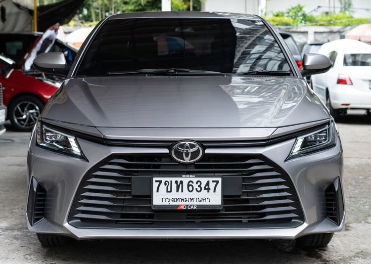 รถ Toyota Yaris ATIV 1.2 Sport สี เทา