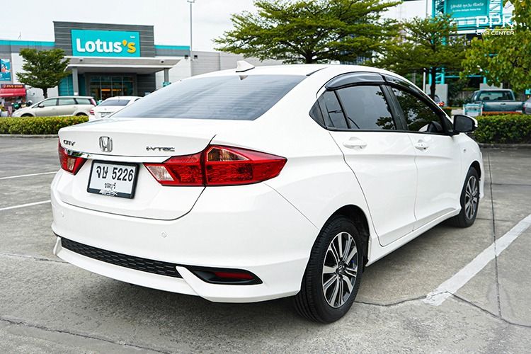 Honda City 2018 1.5 V Sedan เบนซิน ไม่ติดแก๊ส เกียร์อัตโนมัติ ขาว รูปที่ 4