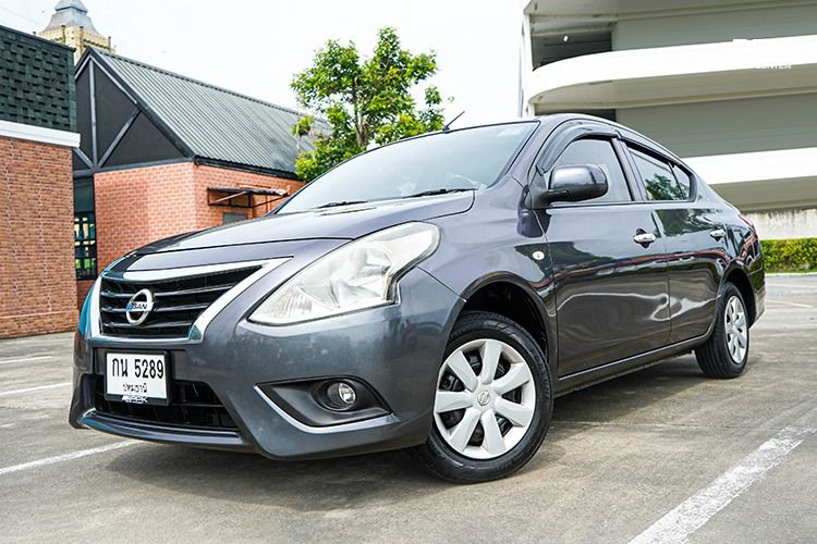 รถ Nissan Almera 1.2 E สี เทา