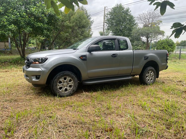 รถ Ford Ranger 2.2 Hi-Rider XL Plus สี บรอนซ์เงิน