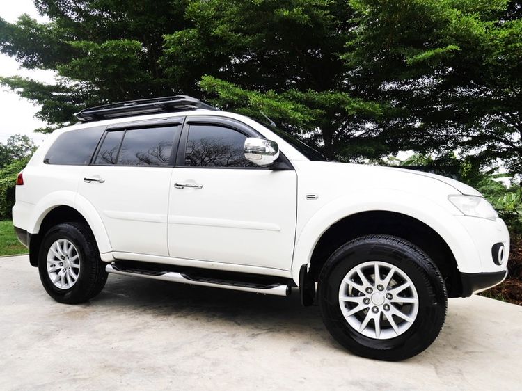 Mitsubishi Pajero Sport 2013 2.4 GT Utility-car ดีเซล ไม่ติดแก๊ส เกียร์อัตโนมัติ ขาว รูปที่ 2