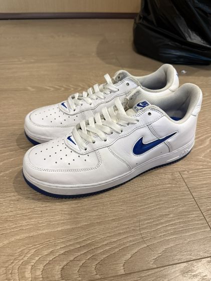 รองเท้าหนังทั่วไป หนังแท้ UK 8.5 | EU 42 2/3 | US 9 ขาว Nike Air Force 1 Low '07 Retro Color of the Month Hyper Royal Jewel ของแท้ เบอร์ 42.5/27