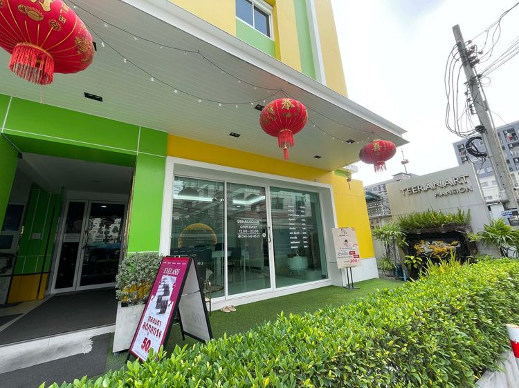 เซ้งด่วน ร้านทำเล็บ ทำเลทอง รัชดาภิเษก 36 พร้อมเปิดกิจการต่อได้ทันที