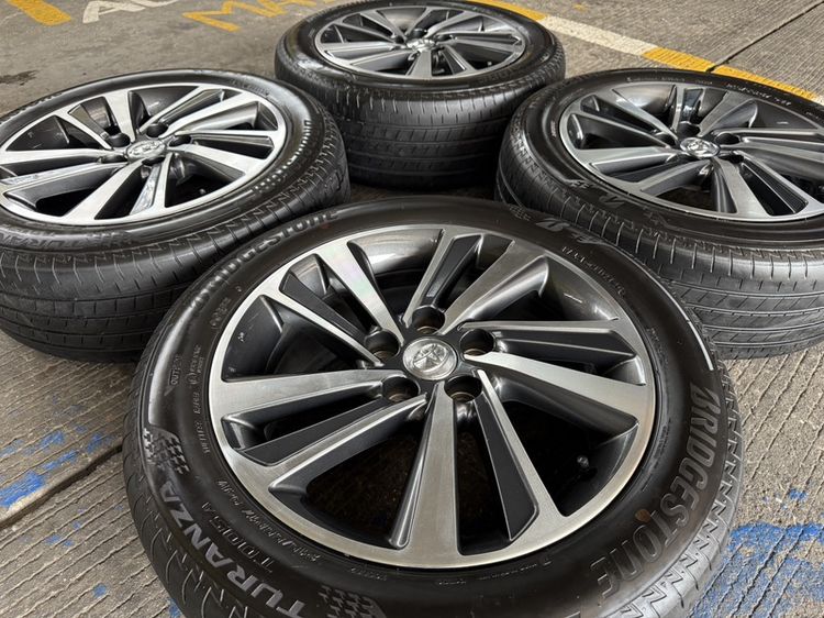 Toyota Camry Extremo ขอบ 17 นิ้ว Top🔥 รูปที่ 3