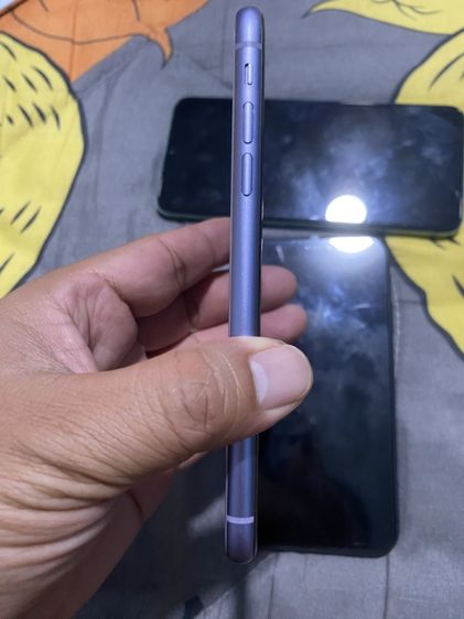 📱 ส่งต่อ iPhone 11 สีม่วง พาส Wi-Fi สภาพสวยๆ จอแท้ แบตเต็ม 100% 📱 รูปที่ 4