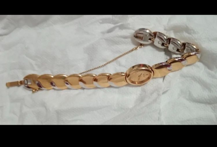 นาฬิกาผู้หญิง Seiko รุ่น1E20-5590 รูปที่ 3