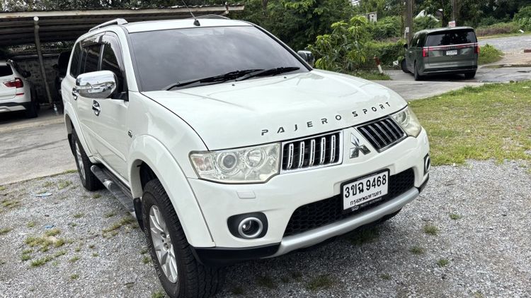 รถ Mitsubishi Pajero Sport 2.5 GT สี ขาว