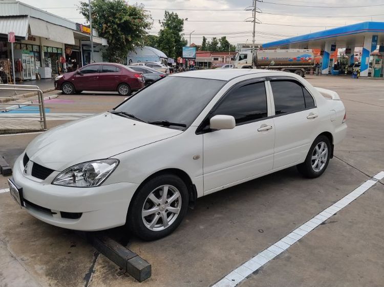 mitsubishi lancer