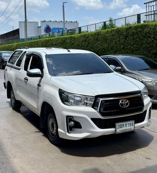 รถ Toyota Hilux Revo 2.4 Z Edition Entry สี ขาว