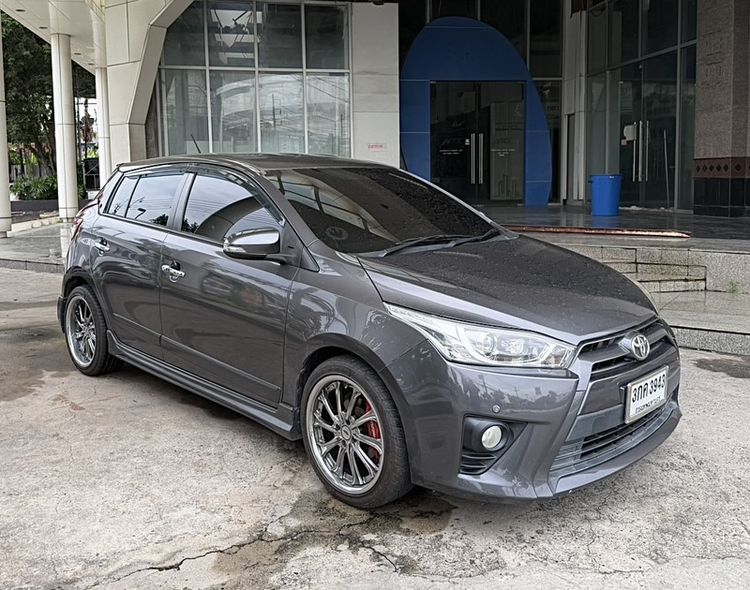 รถ Toyota Yaris 1.2 G สี เทา
