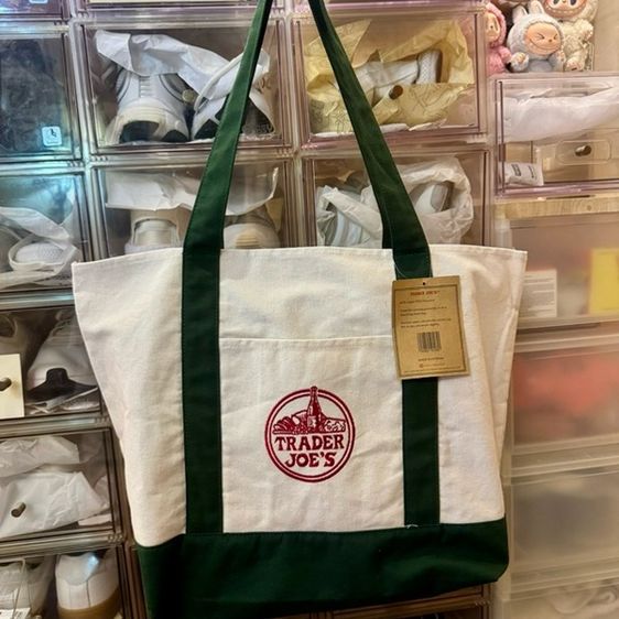 กระเป๋าTOTEของแบรนด์ TRADER JOE'S