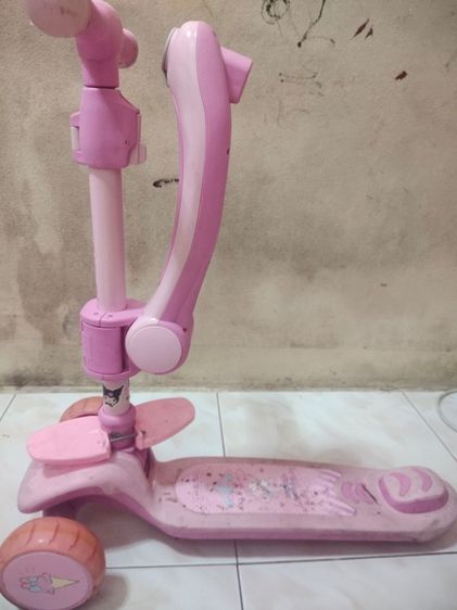 *สกู๊ตเตอร์เด็ก 3 ล้อ มีเบาะนั่ง สีชมพู ลาย Kuromi/My Melody* รูปที่ 3