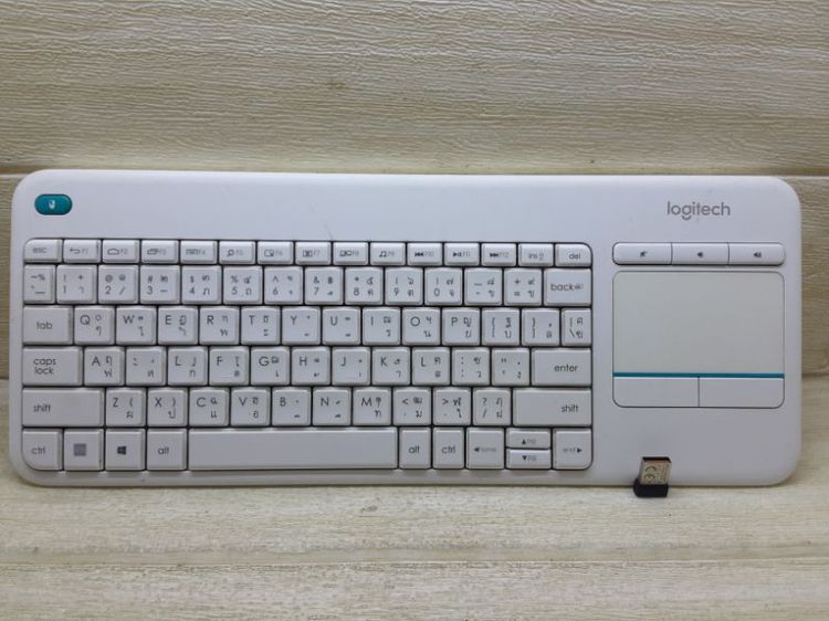 สุดคุ้มคีบอร์ดไร้สาย+ทัชแพดLOGITECH K400 PLUS สภาพดีใช้งานปกติ ขาย 500บาทของใหม่1200