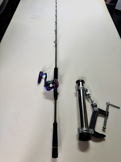 อื่นๆ ขายด่วน ชุดพร้อมตกปลาบึกราคา 3,500บาท คันเบ็ดIKA GIANT FISH เวท3-6 รอกG-MAX-400A-JUNIOR(ซ้าย)พร้อมที่ปักคันเบ็ด