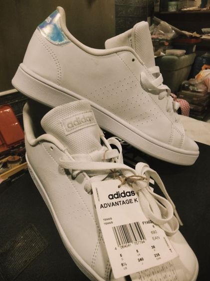 รองเท้าadidasใหม่ ไม่มีกล่อง