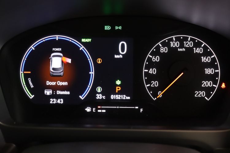 Honda City 2024 1.5 e:HEV RS Sedan ไฮบริด ไม่ติดแก๊ส เกียร์อัตโนมัติ ขาว รูปที่ 2