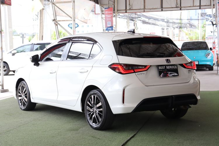 Honda City 2024 1.5 e:HEV RS Sedan ไฮบริด ไม่ติดแก๊ส เกียร์อัตโนมัติ ขาว รูปที่ 4
