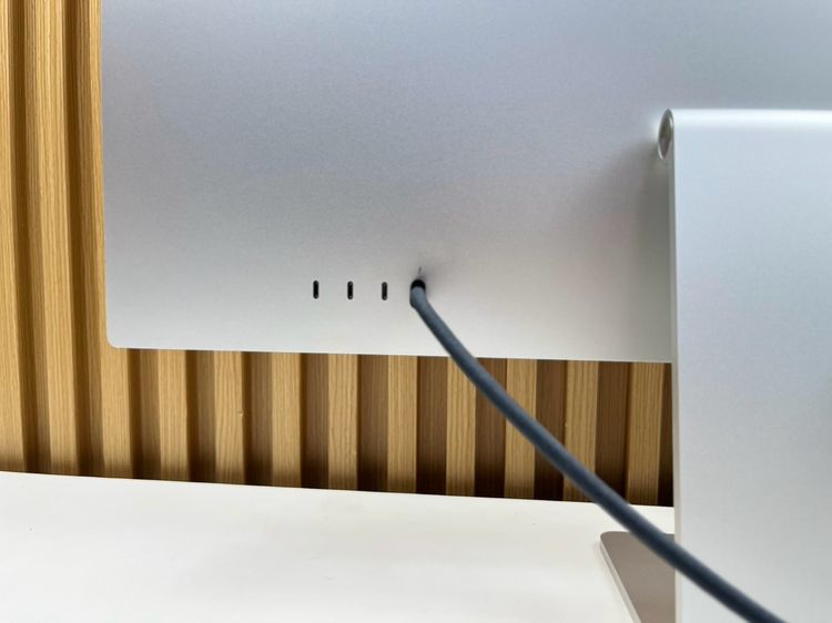 Studio Display 27-inch Retina 5K Standard Glass รูปที่ 9