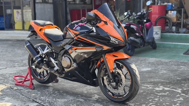 เคดิตดีฟรีดาวน์Honda CBR500R ปี2016สภาพสวยๆพร้อมใช้งาน