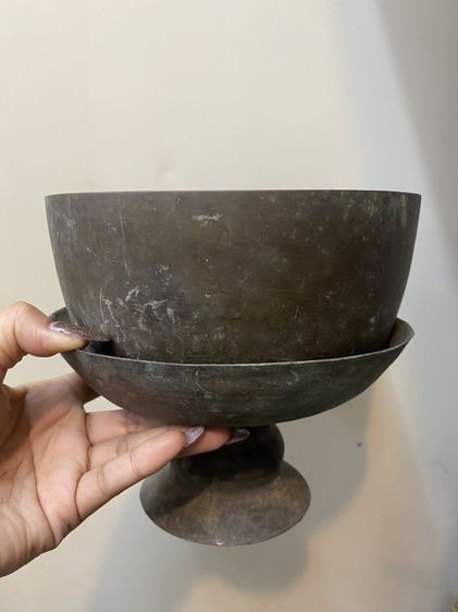 ขันเก่าชุด2ชิ้นหนักๆ