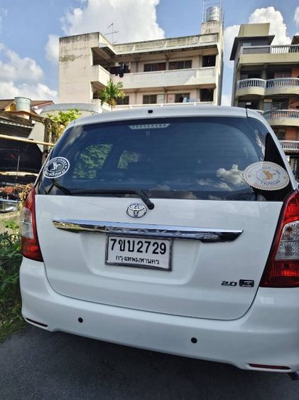 Toyota Innova 2012 2.0 G Utility-car เบนซิน LPG เกียร์อัตโนมัติ ขาว รูปที่ 4