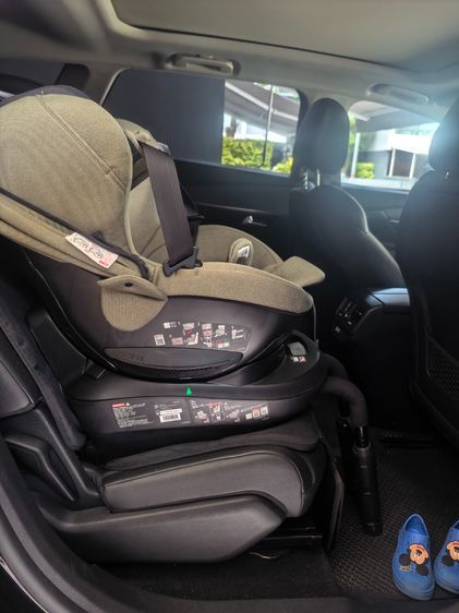 Ailebebe ส่งต่อcarseat aielebebe kurutto 4iสภาพดี ใช้งานน้อย สีเขียวมะกอกเข้ม