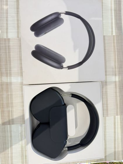 Apple AirPods Max midnight ประกันศูนย์ ครบกล่อง