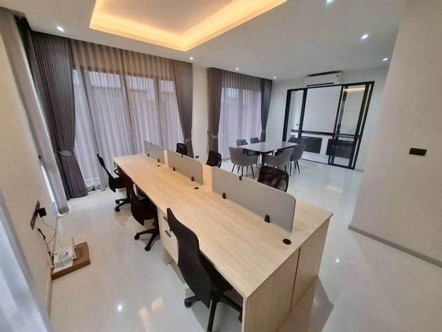 ให้เช่าบ้านเดี่ยวใหม่ 3 ชั้น 270 ตร.ม. FEEL TOWN ลาดพร้าว 101 ใกล้ MRT ลาดพร้าว 101 ทำออฟฟิศจดบริษัทได้ รูปที่ 3
