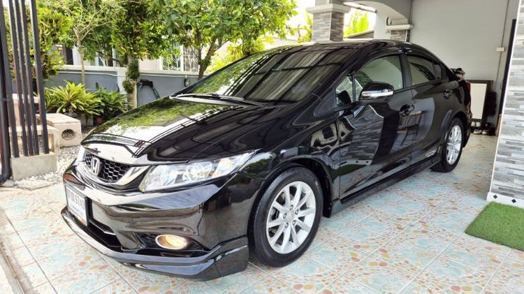 Honda Civic 2015 1.8 S i-VTEC Sedan เบนซิน ไม่ติดแก๊ส เกียร์อัตโนมัติ ดำ รูปที่ 2