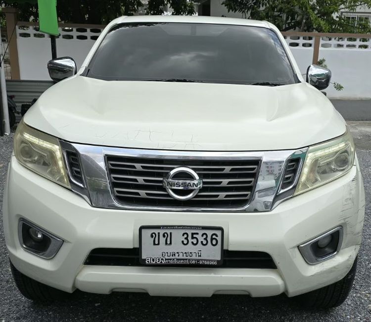 รถ Nissan Navara 2.5 E สี ขาว