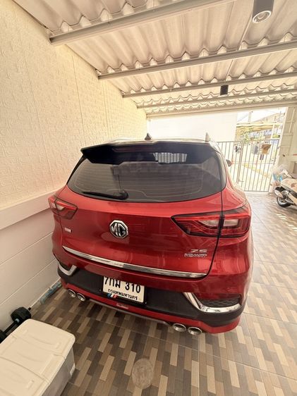 MG ZS 2018 1.5 D Sedan เบนซิน เกียร์อัตโนมัติ แดง รูปที่ 2