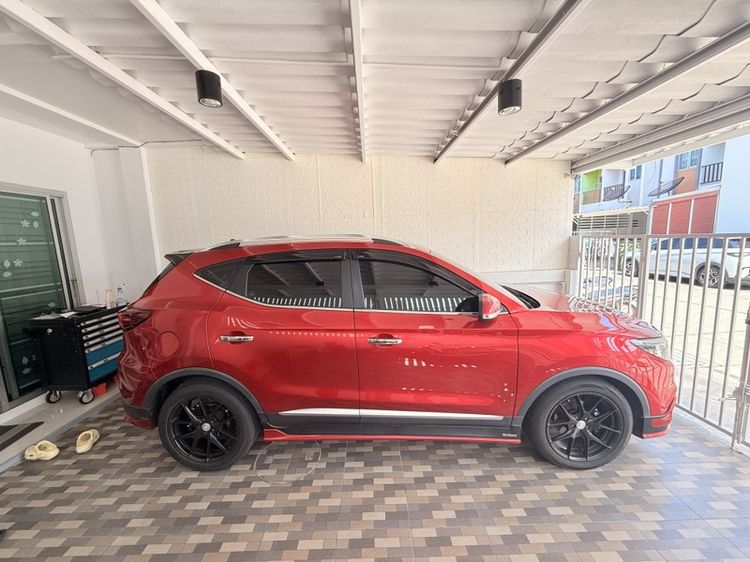 MG ZS 2018 1.5 D Sedan เบนซิน เกียร์อัตโนมัติ แดง