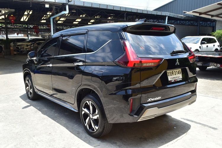 Mitsubishi Xpander 2023 1.5 GT Utility-car เบนซิน เกียร์อัตโนมัติ ดำ รูปที่ 4