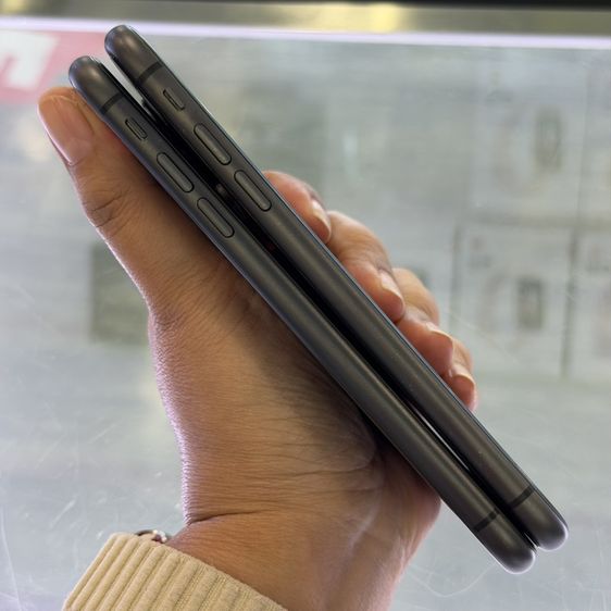 iPhone11 128GB สีดำ เครื่องศูนย์ โมเดลTH สภาพสวยมากๆ สุขภาพแบต100% 🥰🥰 รูปที่ 3