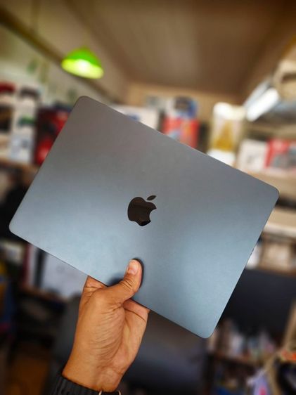 - MacBook Air 13 : M4 chip 10C CPU/8C GPU/16GB/256GB Midnight (2025) รูปที่ 5