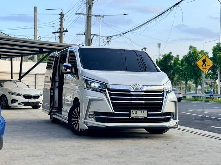 Toyota Majesty 2021 2.8 Grande Van ดีเซล ไม่ติดแก๊ส เกียร์อัตโนมัติ ขาว